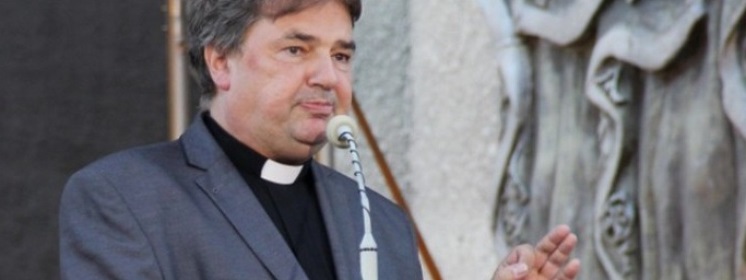 Ks. prof. Paweł Bortkiewicz TChr: Pożar Notre-Dame to znak palonej wiary